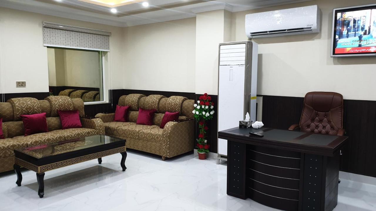 Hotel White Pearl Lahore Eksteriør billede