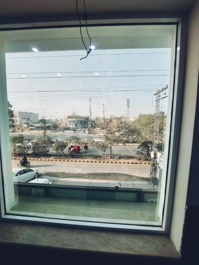Hotel White Pearl Lahore Eksteriør billede